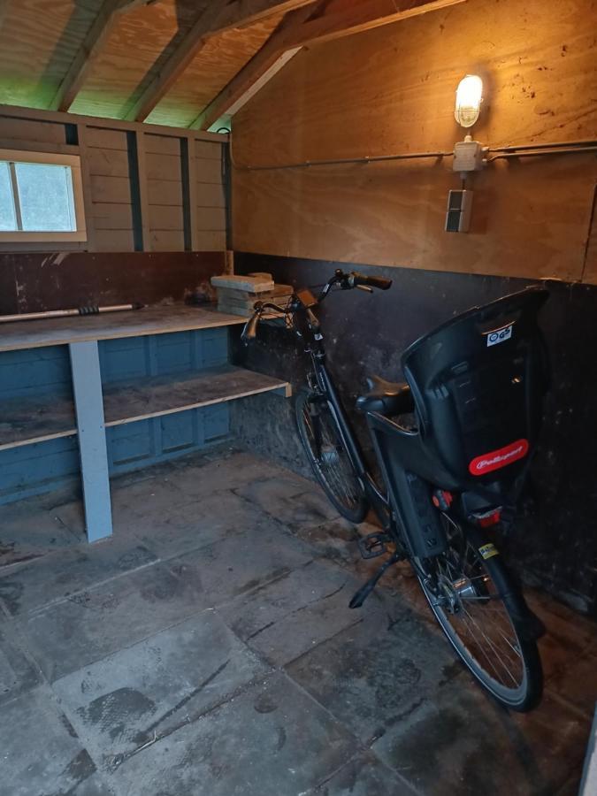 Vrijstaand Chalet Met Veel Buitenruimte En Veranda Zuid-Scharwoude エクステリア 写真