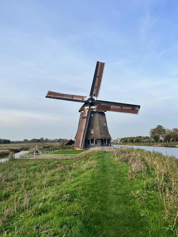 Vrijstaand Chalet Met Veel Buitenruimte En Veranda Zuid-Scharwoude エクステリア 写真